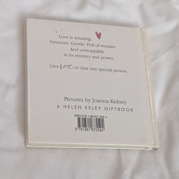 💥☎️ LAST CALL Love A Giftbook Words Selected by Helen Exley Pictures - Picture 2 of 2